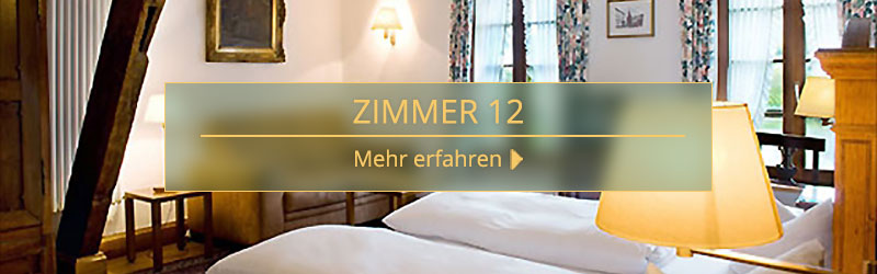 Zu Zimmer 12